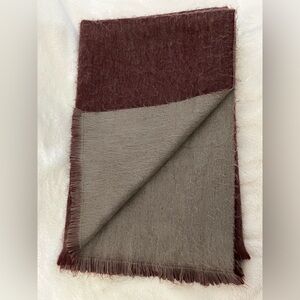 Amor a la Vida Ecuador Alpaca Blend Throw Blanket Red & Gray Cute Accent Decor